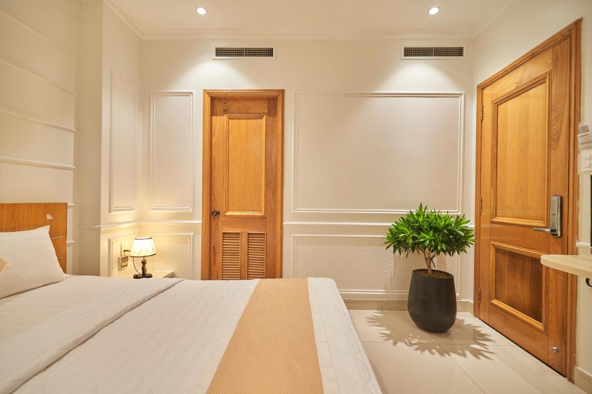Bin Bin 10 - Mimosa Hotel Near Tan Son Nhat Airport Ho Chi Minh City Exterior photo