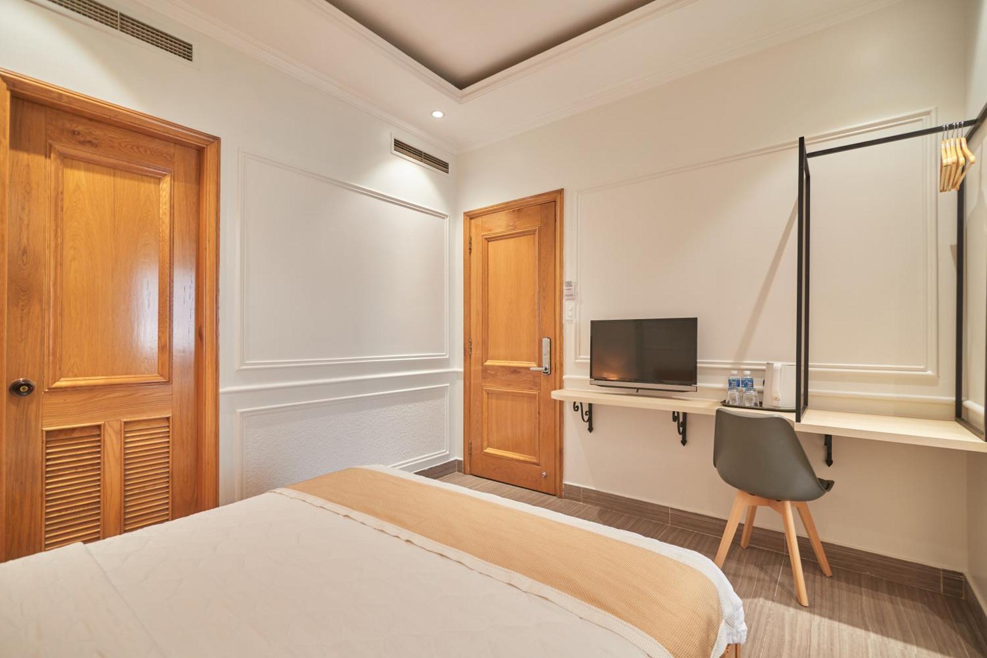 Bin Bin 10 - Mimosa Hotel Near Tan Son Nhat Airport Ho Chi Minh City Exterior photo
